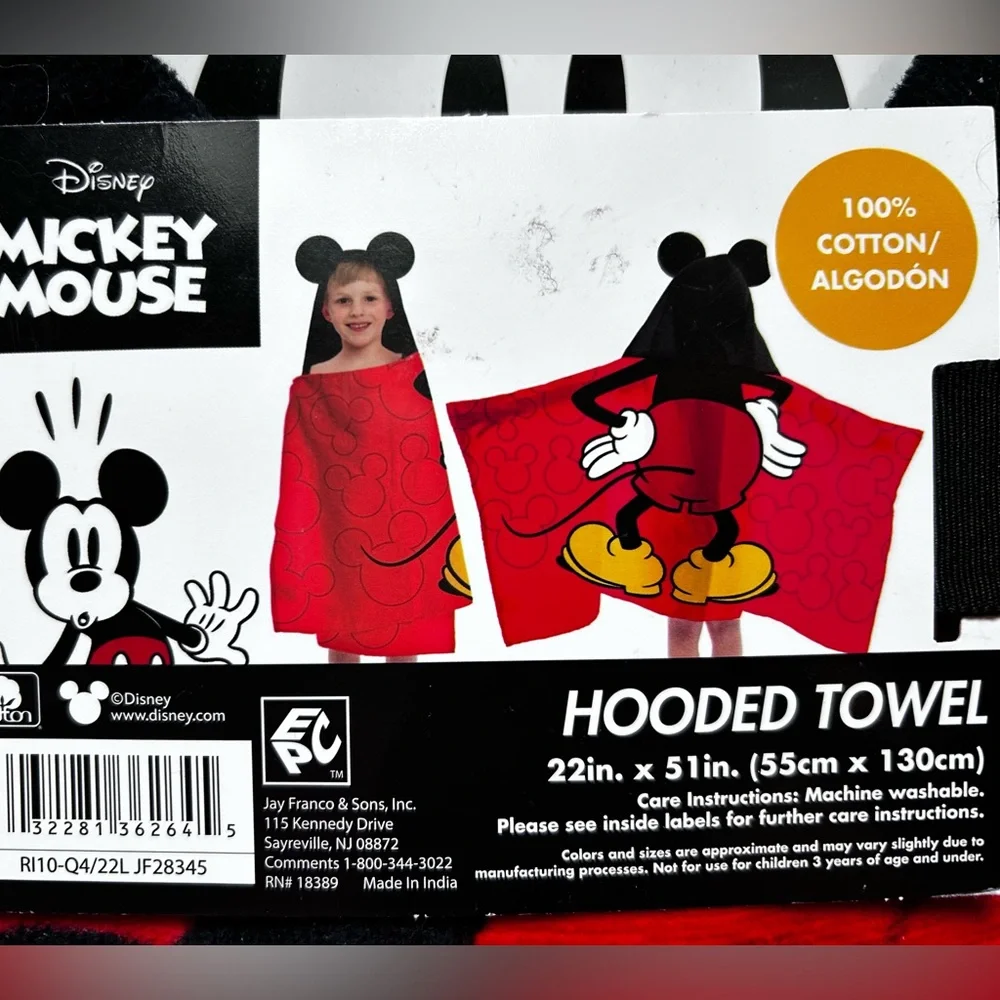 Disney Mickey Mouse Super Soft Bath Wrap with 3D Hood - Picture 5 of 5